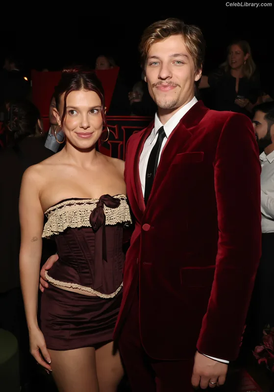 Millie Bobby Brown photo 24 of 4182
