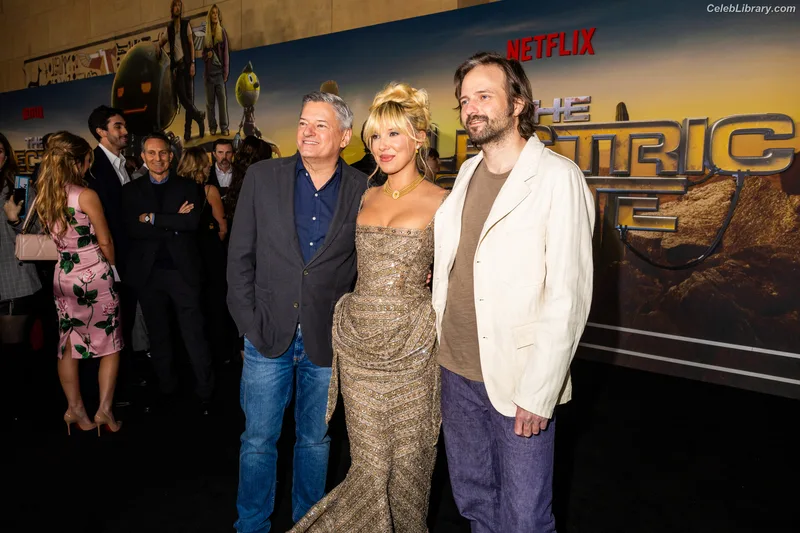 Millie Bobby Brown photo 15 of 4182