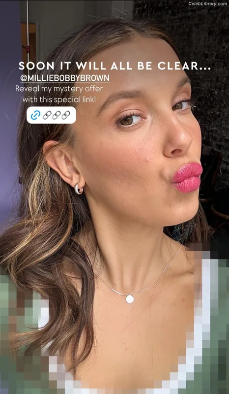 Millie Bobby Brown photo 16 of 4182