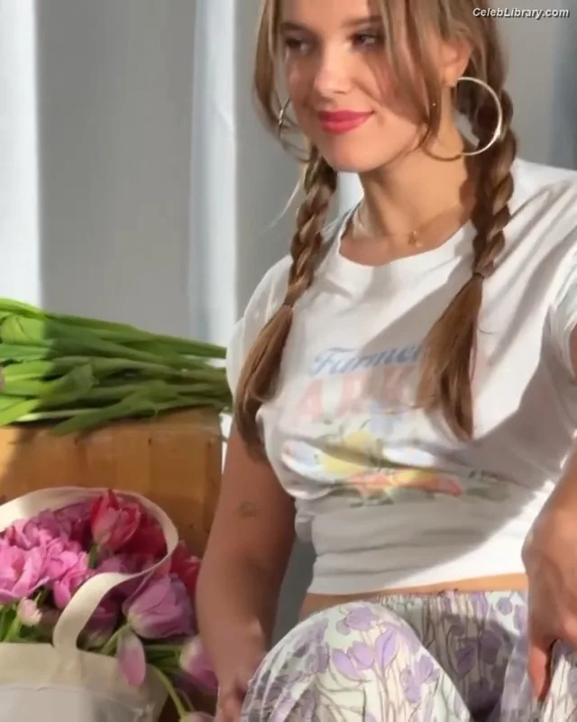 Millie Bobby Brown photo 20 of 4182