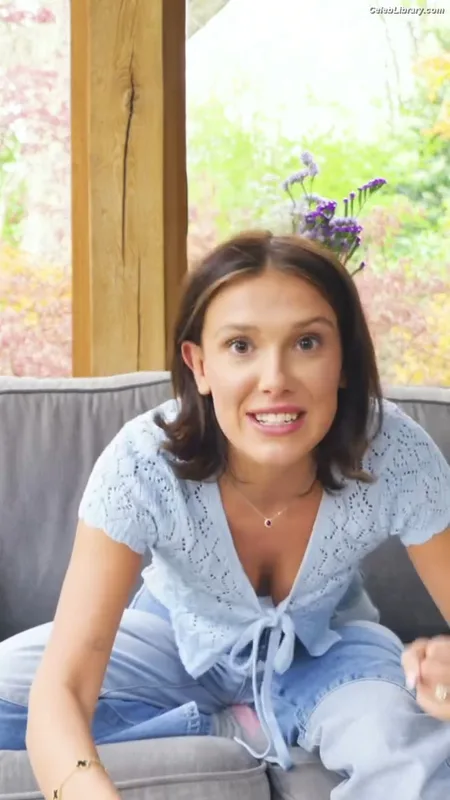 Millie Bobby Brown photo 19 of 4182