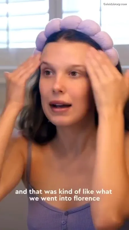 Millie Bobby Brown photo 2 of 4182