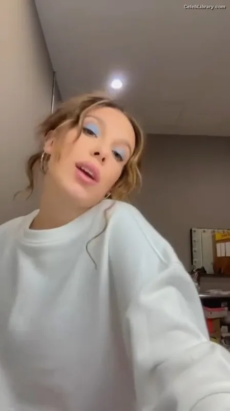 Millie Bobby Brown photo 3 of 4182