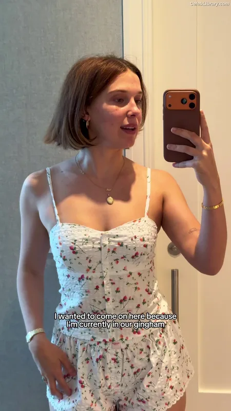 Millie Bobby Brown photo 11 of 4182