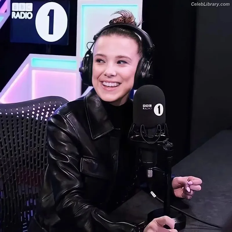 Millie Bobby Brown photo 11 of 4182