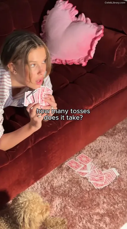 Millie Bobby Brown photo 4 of 4182