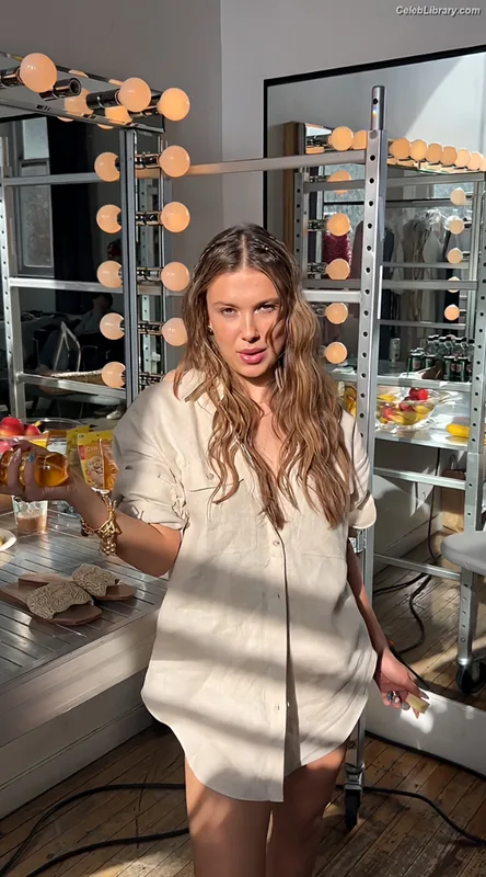 Millie Bobby Brown photo 16 of 4182