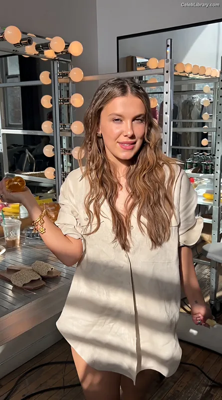 Millie Bobby Brown photo 17 of 4182