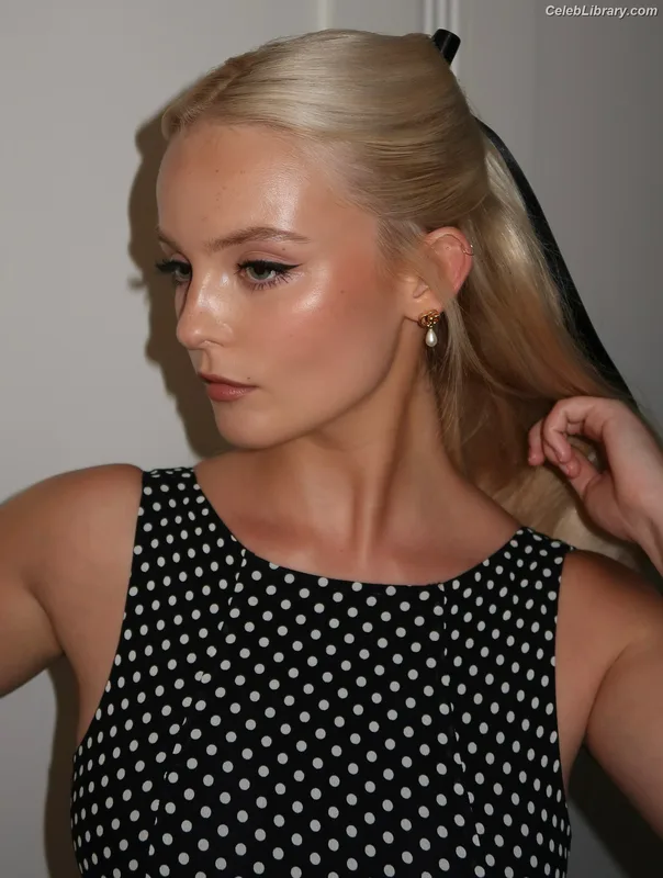 millie gibson photo 18 of 489