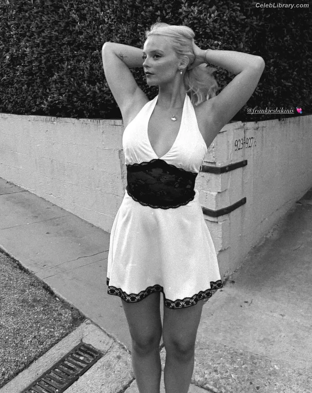 millie gibson photo 2 of 489