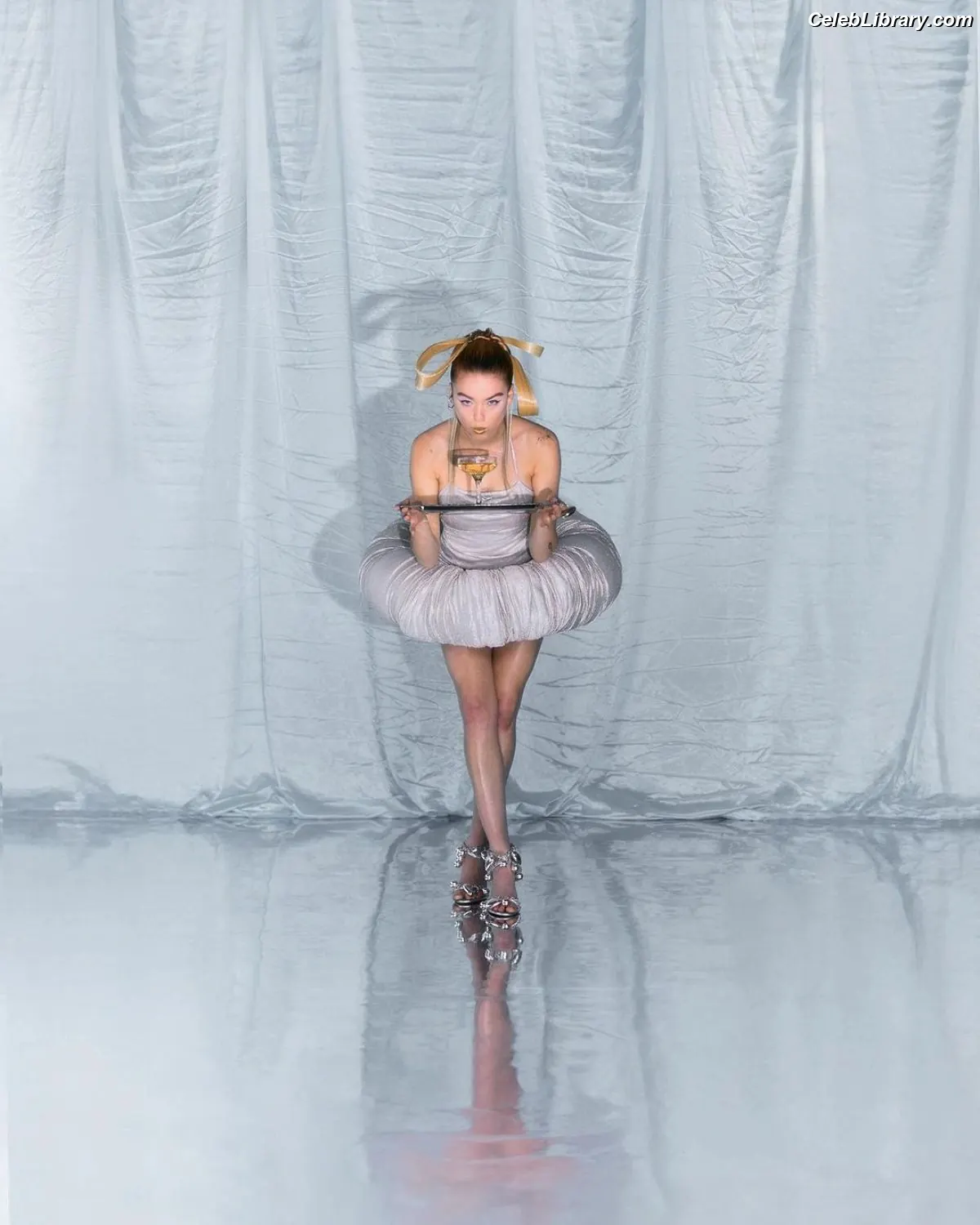 Milly Alcock photo 16 of 616