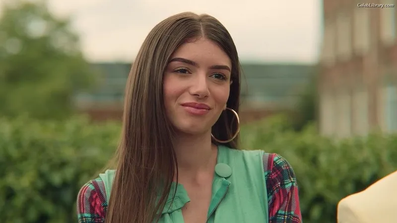 Mimi Keene photo 15 of 236