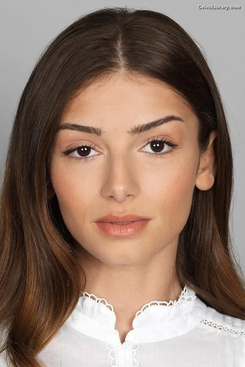 Mimi Keene photo 6 of 236