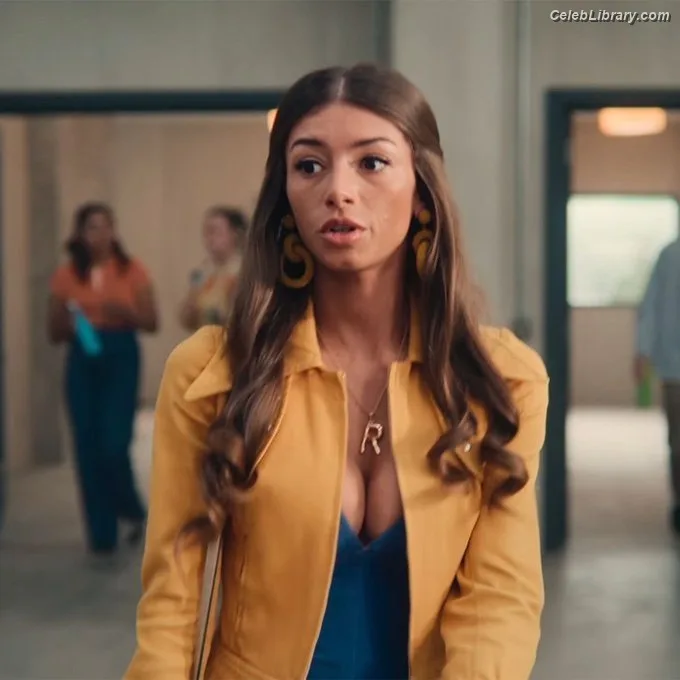 Mimi Keene photo 11 of 236