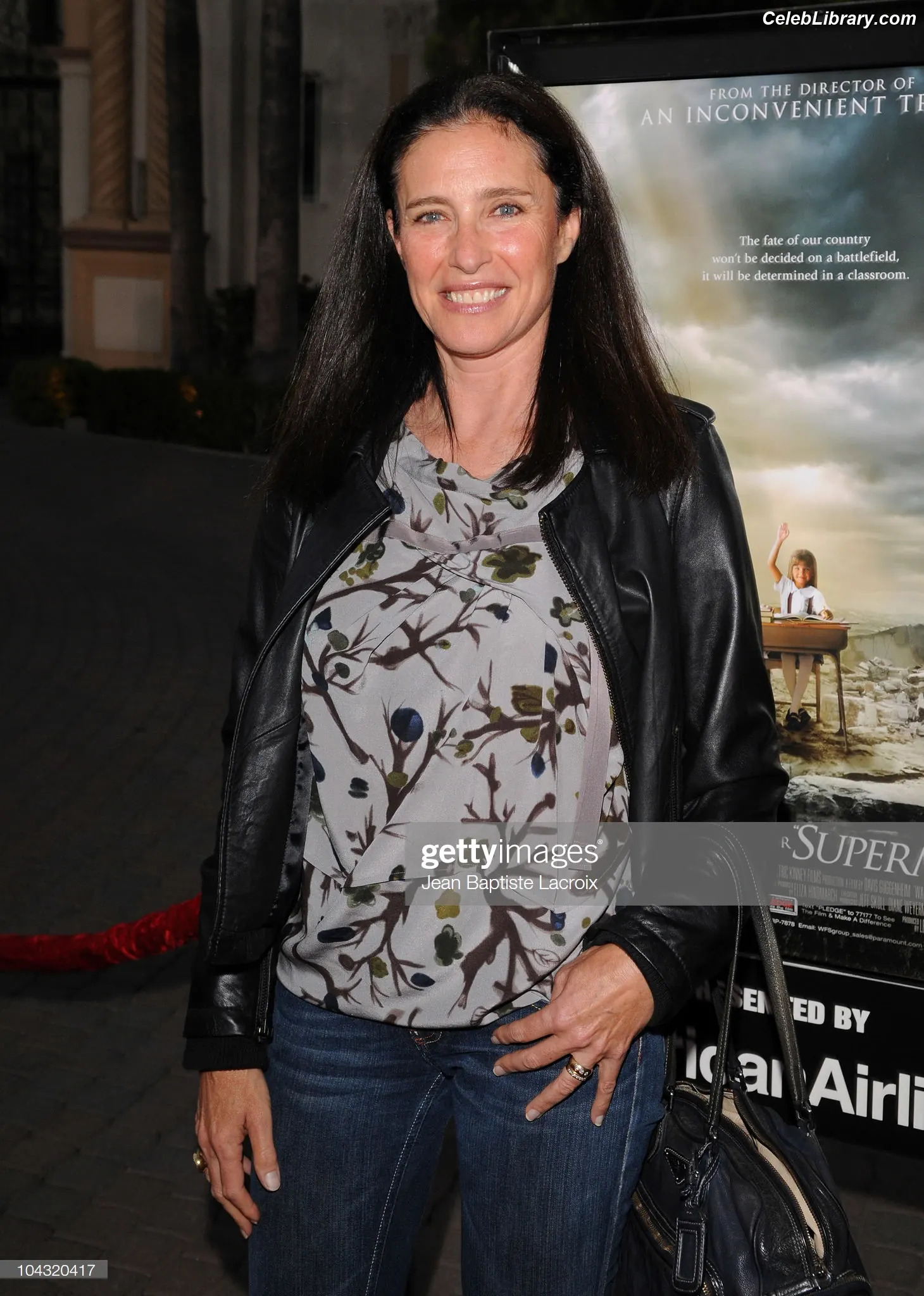 Mimi Rogers photo 7 of 106