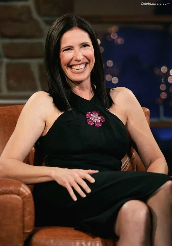 Mimi Rogers photo 11 of 107