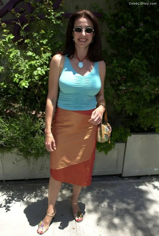 Mimi Rogers photo 12 of 107