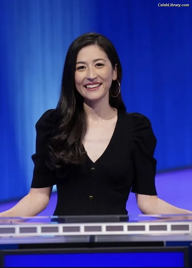 Mina Kimes photo 11 of 520