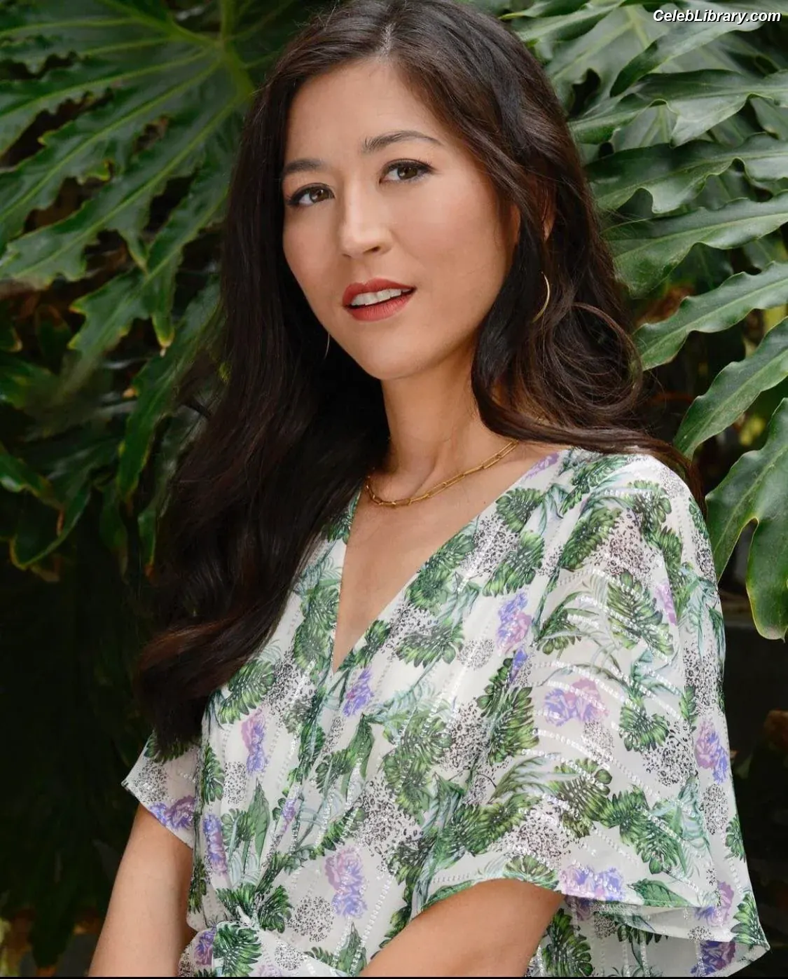 Mina Kimes photo 7 of 520