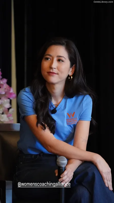 Mina Kimes photo 4 of 521