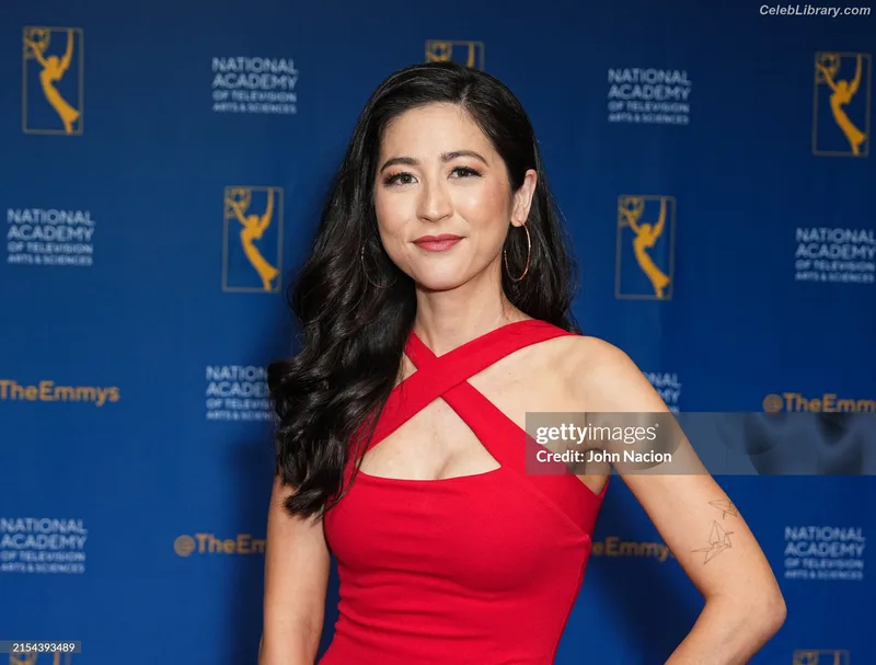 Mina Kimes photo 21 of 521