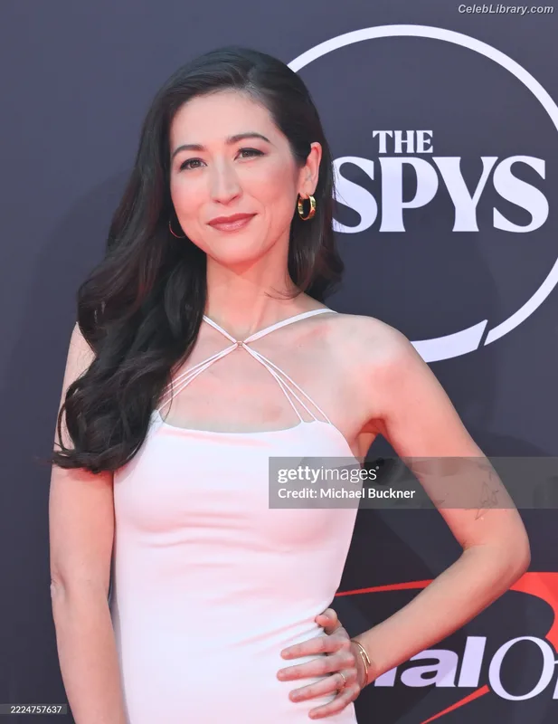 Mina Kimes photo 2 of 521