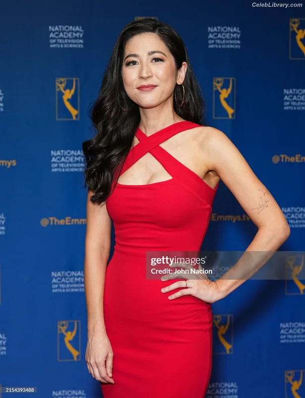 Mina Kimes photo 4 of 521