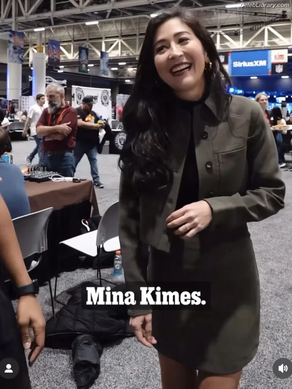 Mina Kimes photo 3 of 521