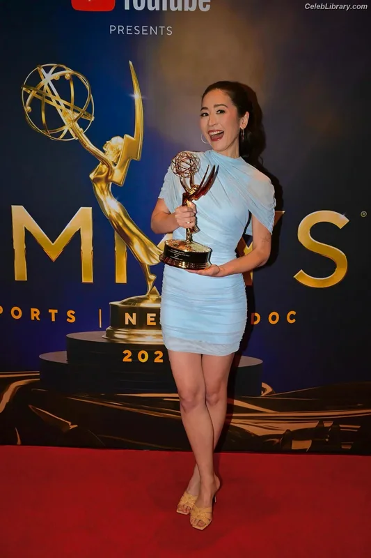 Mina Kimes photo 4 of 521
