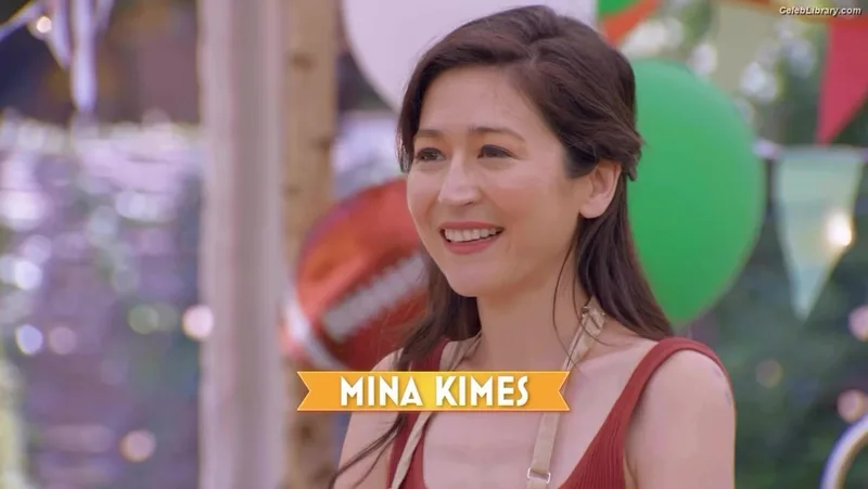 Mina Kimes photo 9 of 521