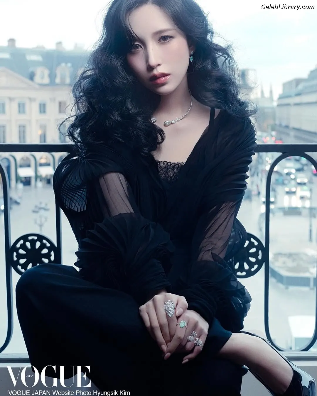 Mina Myoi (TWICE) photo 2 of 292