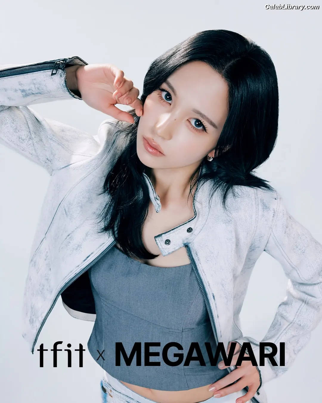 Mina Myoi (TWICE) photo 1 of 292