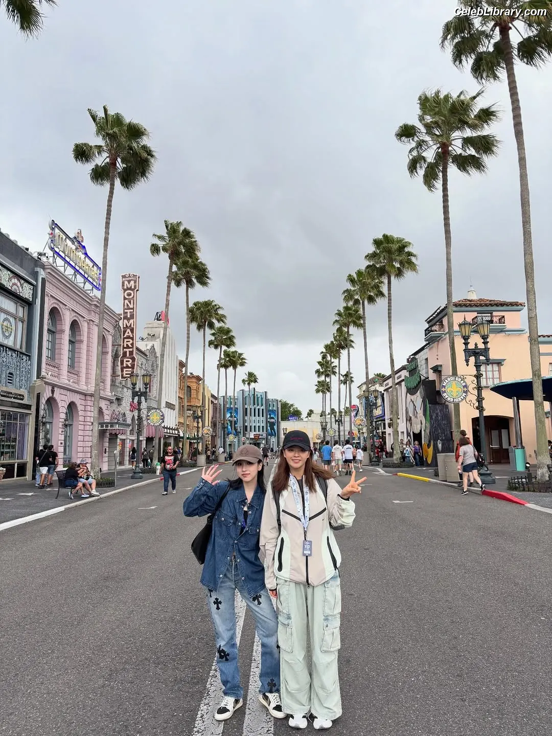 Mina Myoi (TWICE) photo 1 of 292