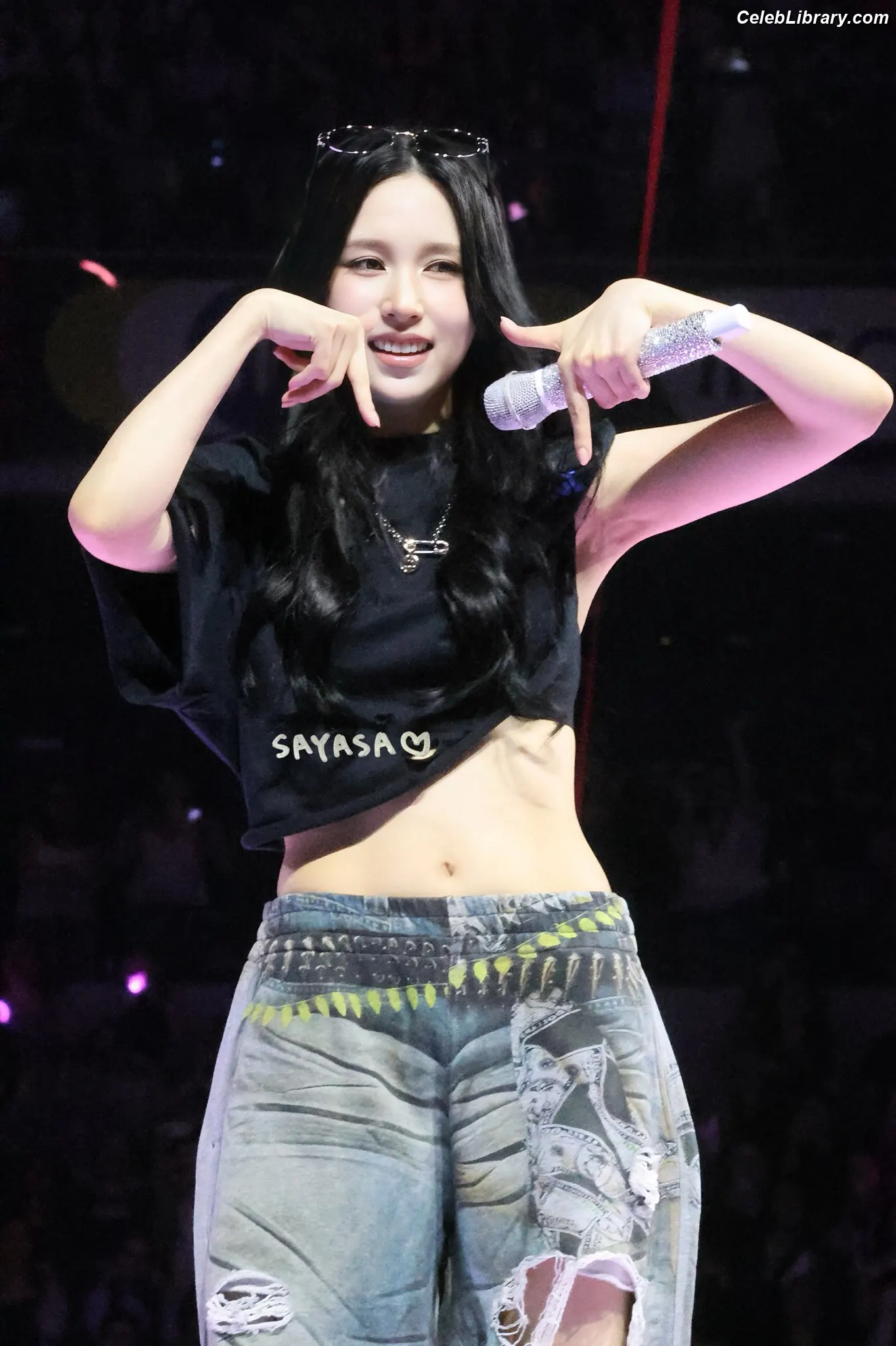 Mina Myoi (TWICE) photo 7 of 292