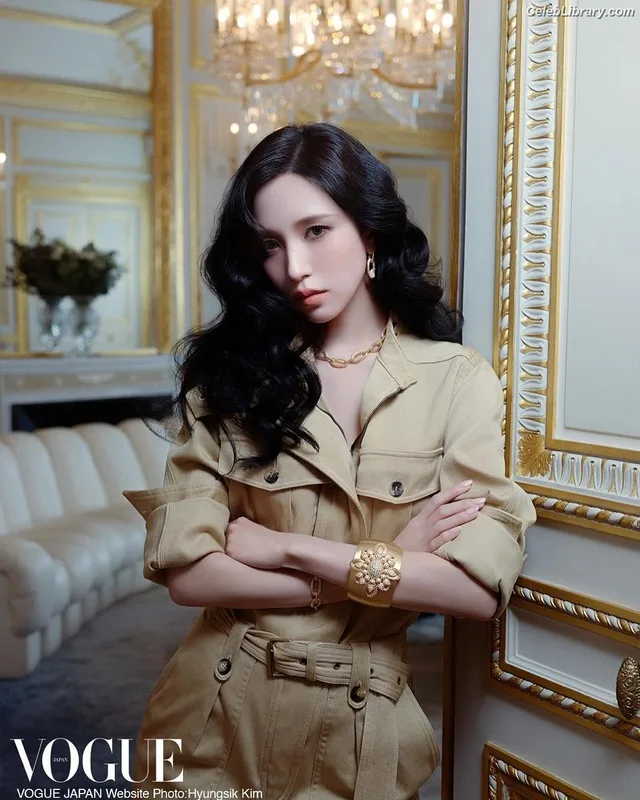 Mina Myoi (TWICE) photo 6 of 293