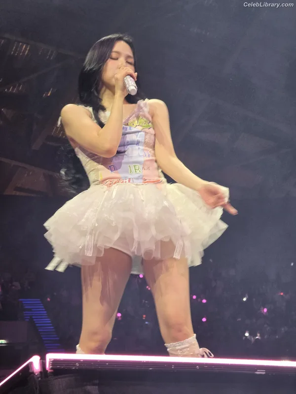 Mina Myoi (TWICE) photo 22 of 293