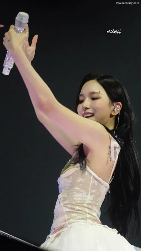 Mina Myoi (TWICE) photo 23 of 293