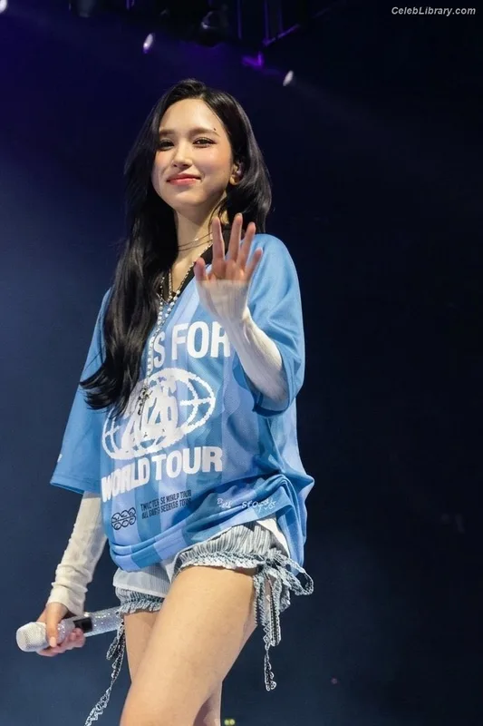 Mina Myoi (TWICE) photo 24 of 293