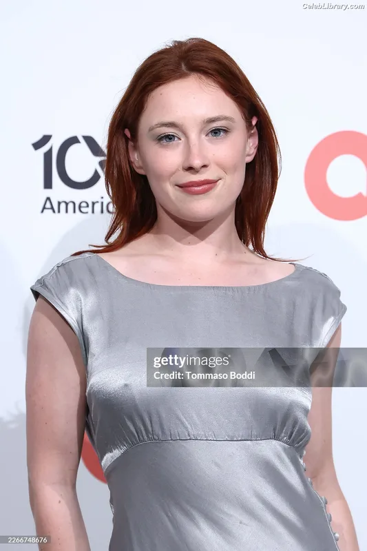 Mina Sundwall photo 14 of 87