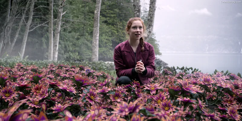 Mina Sundwall photo 23 of 87