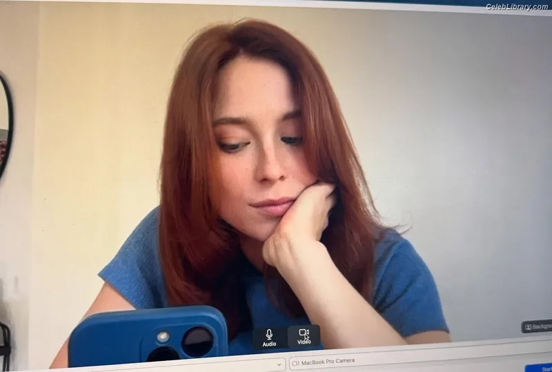 Mina Sundwall photo 7 of 87