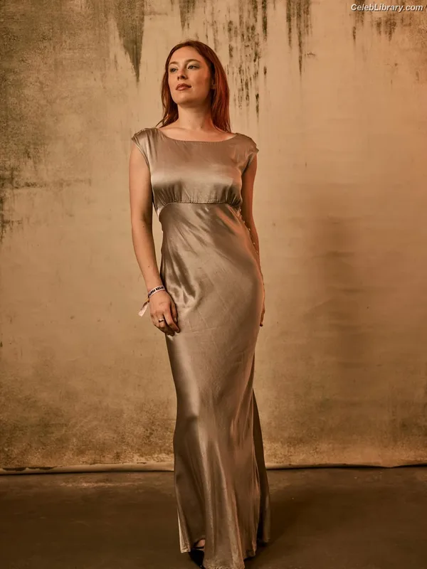 Mina Sundwall photo 6 of 87