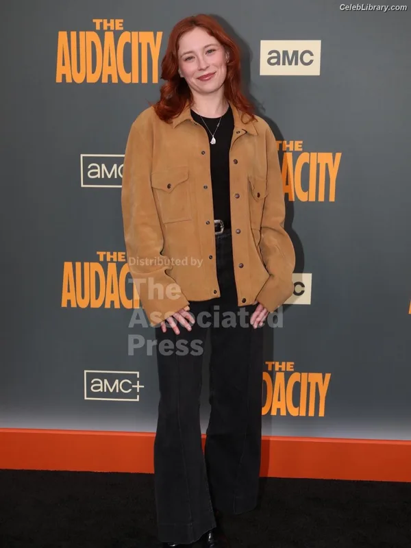 Mina Sundwall photo 17 of 87
