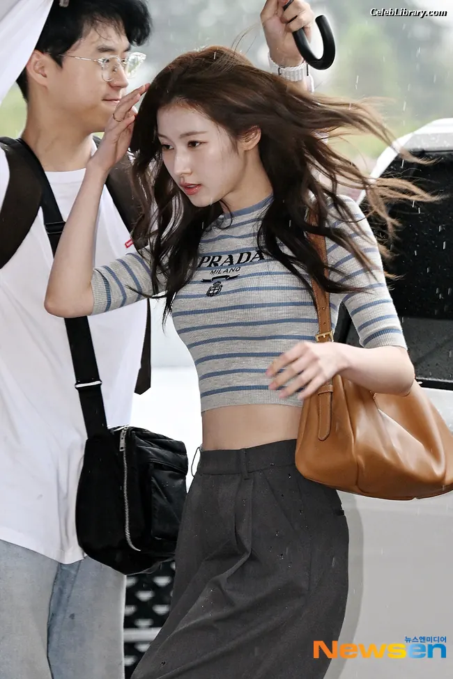 Minatozaki Sana (TWICE) photo 20 of 1068