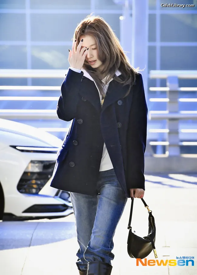 Minatozaki Sana (TWICE) photo 8 of 1068