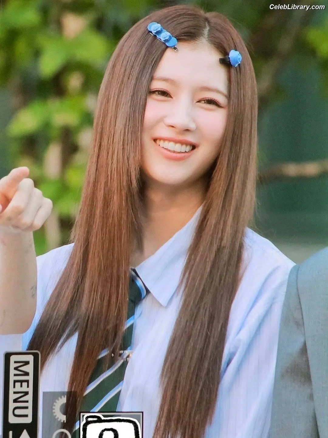 Minatozaki Sana (TWICE) photo 12 of 1068
