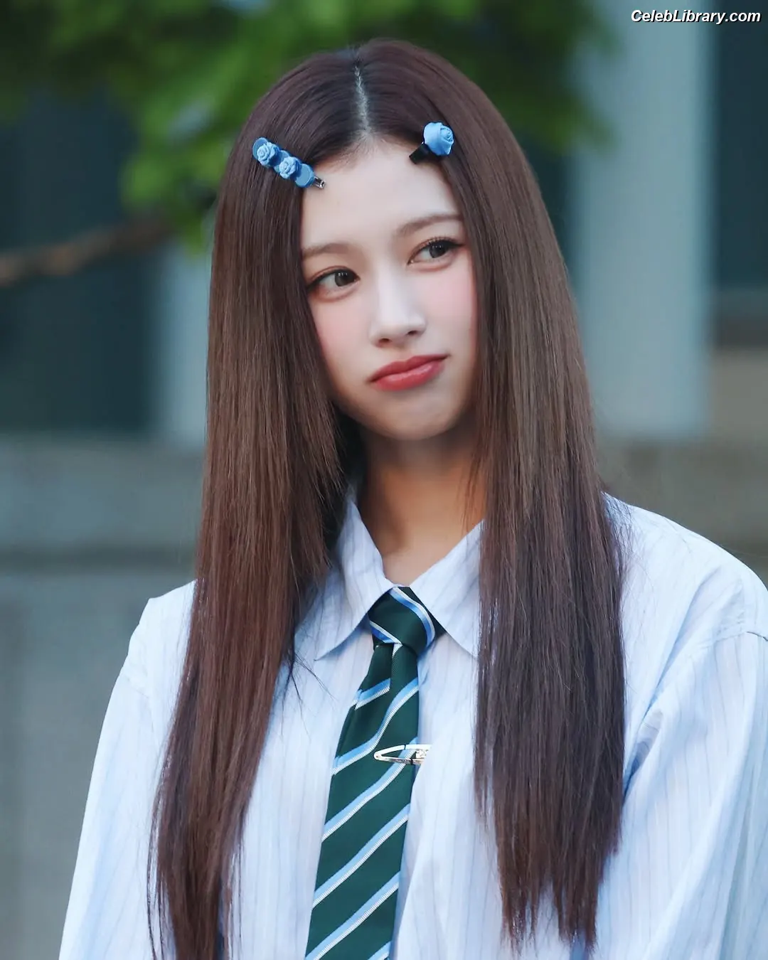 Minatozaki Sana (TWICE) photo 21 of 1068