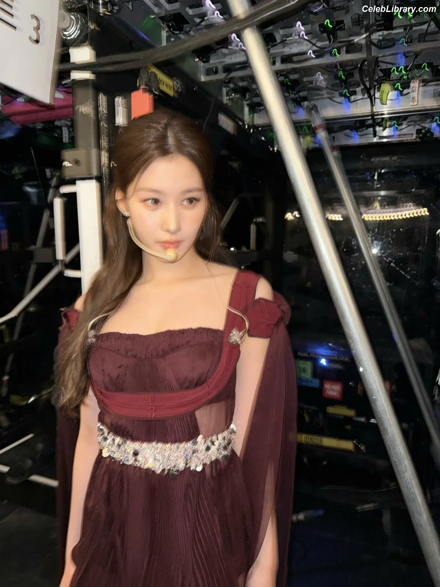 Minatozaki Sana (TWICE) photo 13 of 1068
