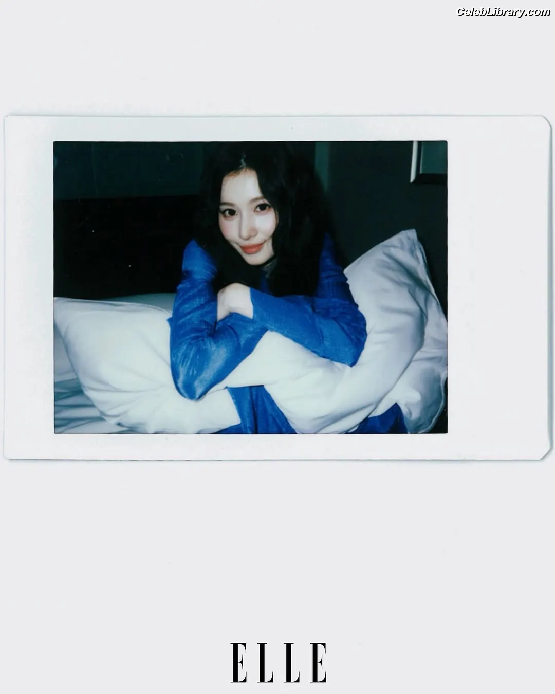 Minatozaki Sana (TWICE) photo 7 of 1068