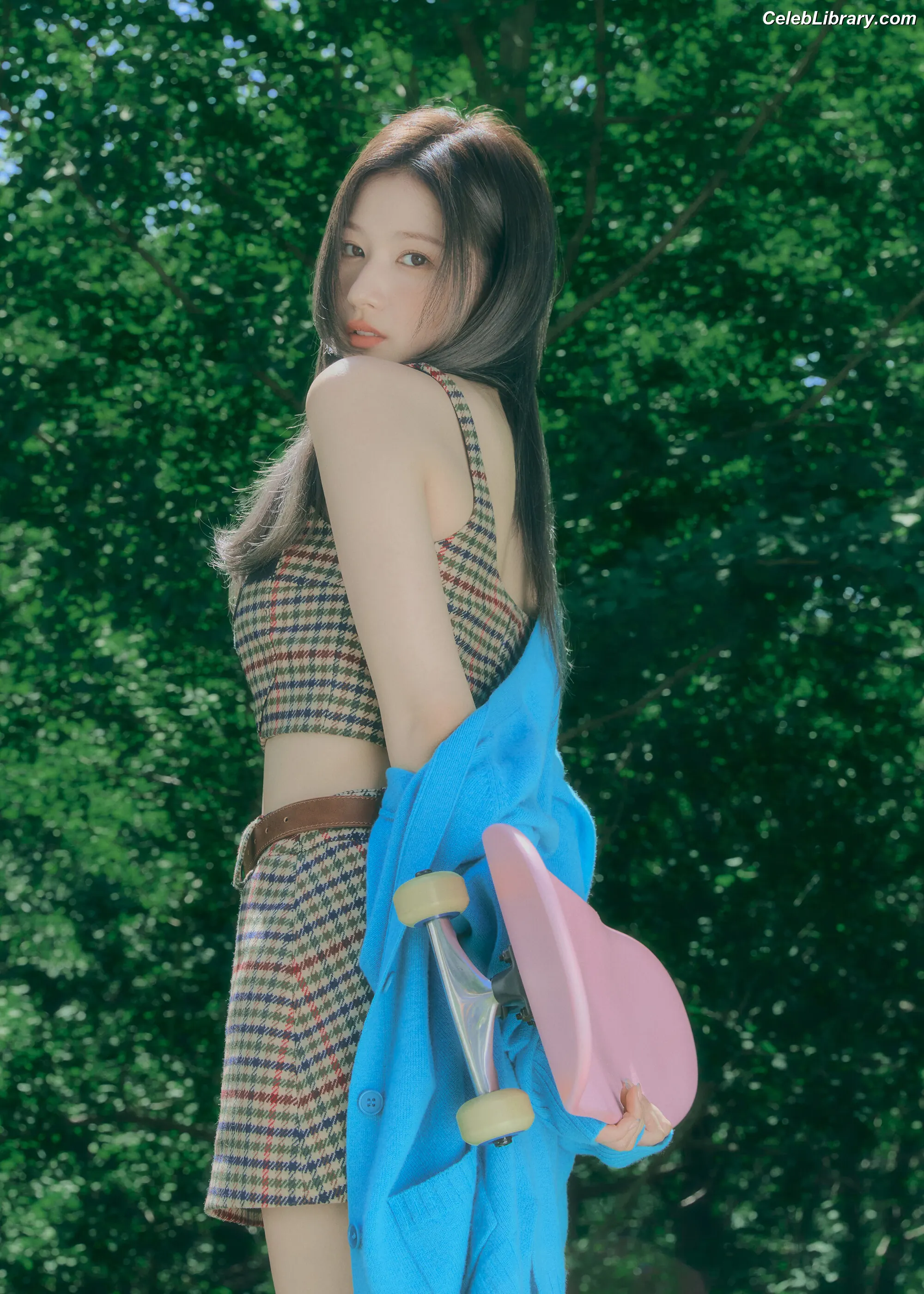 Minatozaki Sana (TWICE) photo 18 of 1068